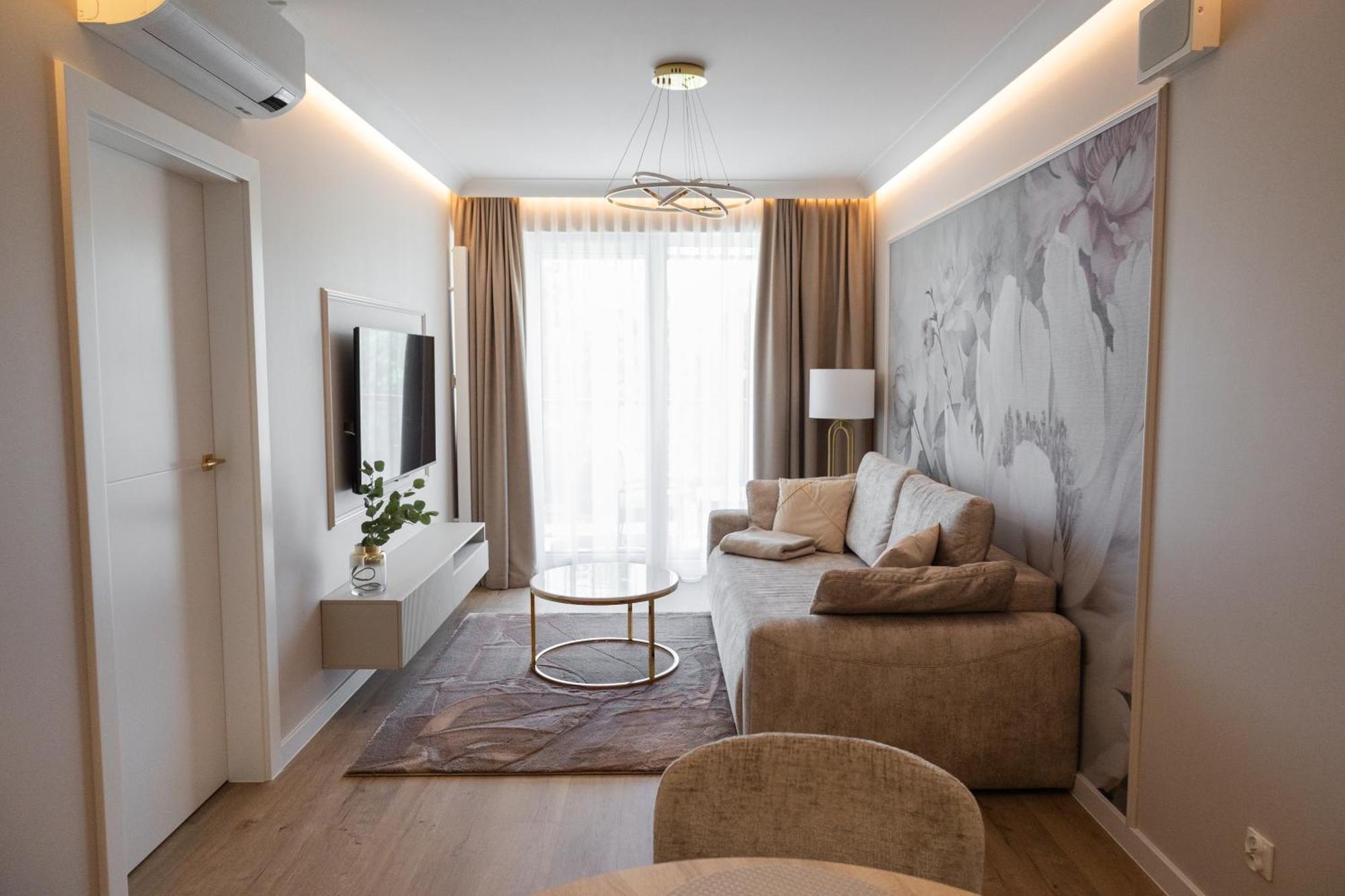 Paradise Apartment *